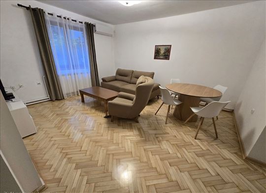 Izdavanje stan 2.0, 55m2, top lokacija