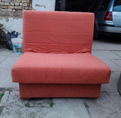 Fotelja na razvlačenje
