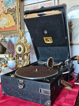Gramofon na navijanje