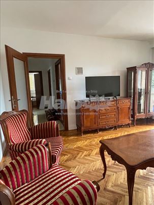 Kompletno namešten,renoviran,miran deo Ceraka