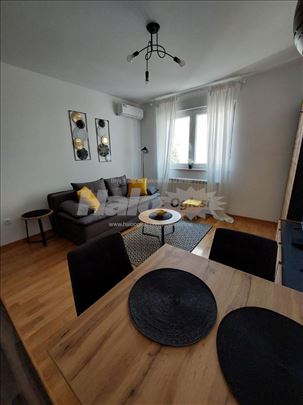 Lux garsonjera Voždovac