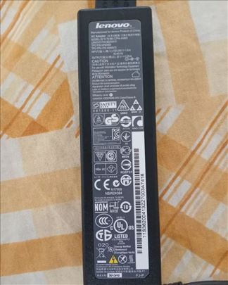 Prodajem punjac za laptop marke Lenovo