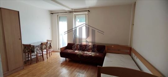 Stan na prodaju, Petlovo brdo, 29m2, ID2569