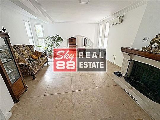 3,0 Vracar , Neimar , stan u vili, basta ID#2530