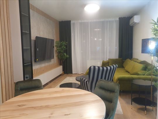 BW Sensa, lux, novogradnja, dve garaže, ID 25240