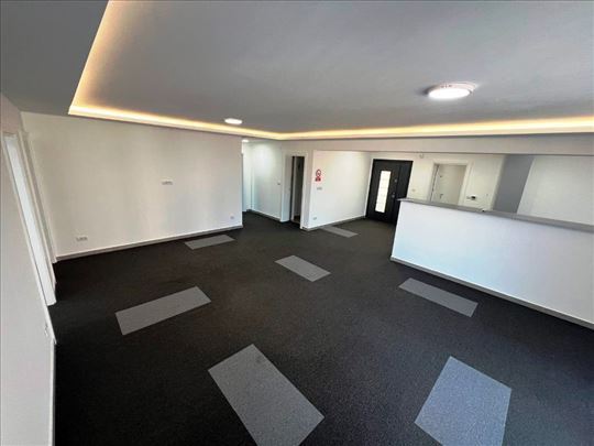 Danijelova , Voždovac , Dušanovac 135 m2