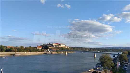 Garsonjera sa pogledom na Dunav i Tvrđavu