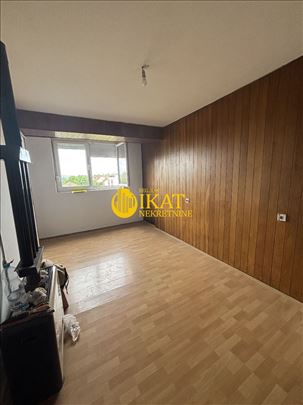 Inđija, trosoban stan, 65m2