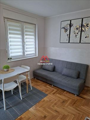 Jednoiposoban stan - 34m2 - Bulevar Evrope kod Šer