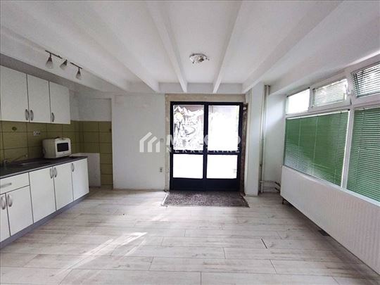 Lokal dupleks, 70m2, prizemlje, Lesnina ID#1481