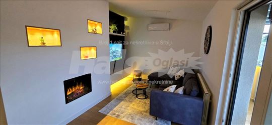 Lux dvosoban stan, ul. Braće Kovač 20, Lekino Brdo