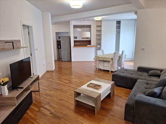 Miloja Đaka, 88m2, trosoban