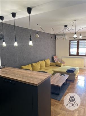 Prostran pet friendly trosoban stan | Rotkvarija/S