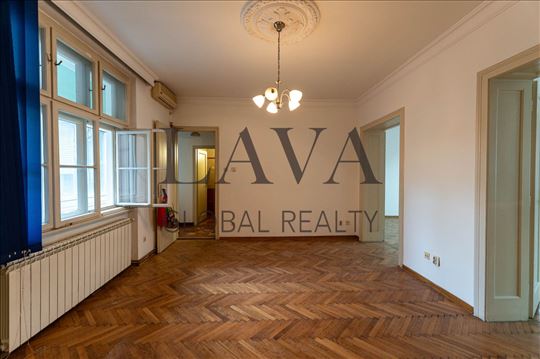 Salonski stan od 104 m² u centru Beograda – ideala
