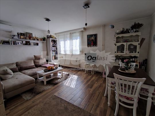 Stari merkator/Fontana/Otona Zupančiča