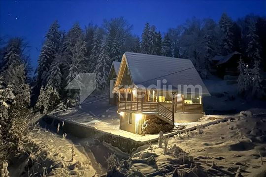 Tara Sekulići | Vikendice od 120 i 60 m2 | 6 ari p
