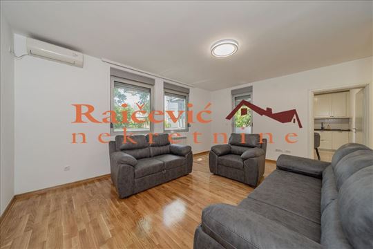 Vozdovac, Jove Ilica, 3.5, 117 m2, novija zgrada