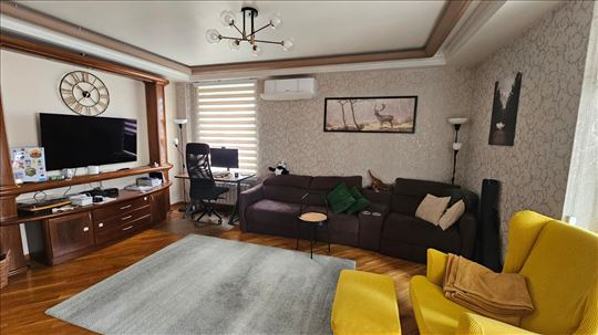 Blok 29, lux, lepo sređen, garaža, ID 18023
