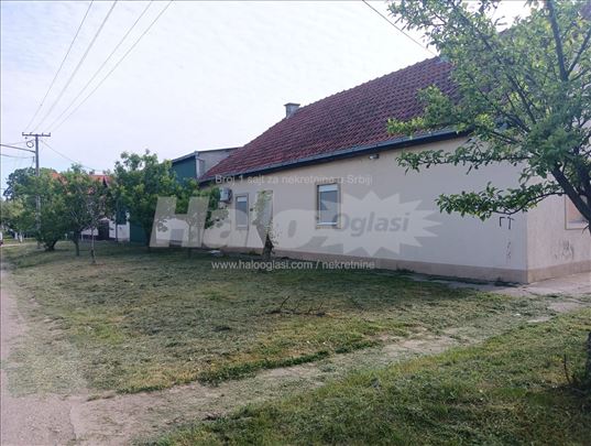 Kuća + poslovni prostor + hangar + garaža 6X10
