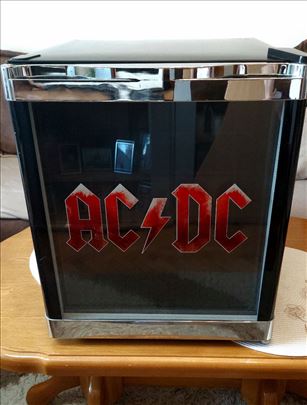 Mini frižider AC/DC