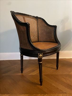 POVOLJNO Unikatna Louis XVI fotelja - antikvitet