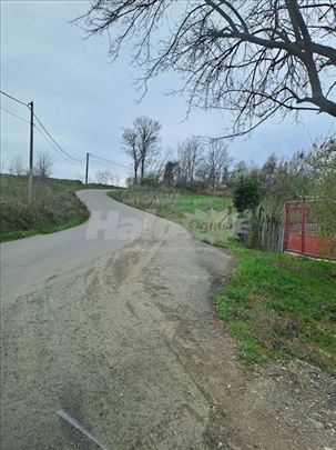 KOSMAJ, prelep ravan plac 