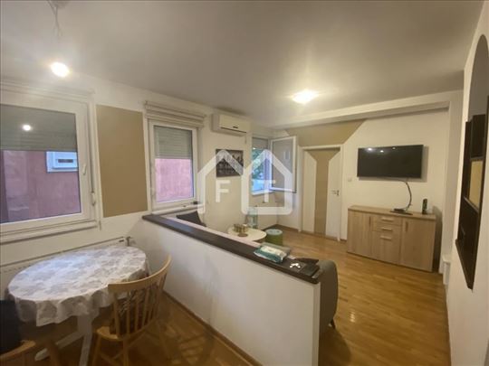 Rade Končara, Gornji grad, Zemun ID#1612