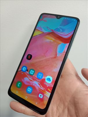 Samsung A70 6/128 duos bele boje, kao nov, povoljn