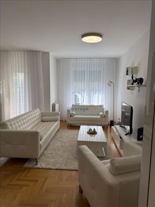 Stepa Stepanović, 83 m2