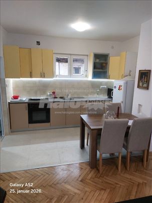 Zemun, dvosoban stan, Hercegovacka