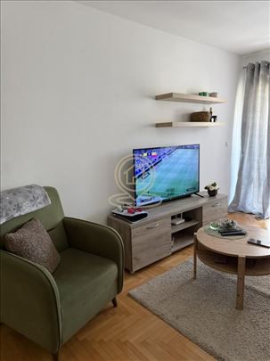 Dvoiposoban stan za izdavanje na duzi vremenski pe