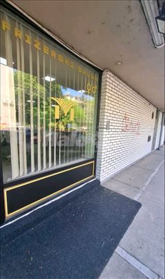 Izdaje se luks 30m2 frizerski salon super lokacija