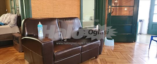 Izdajem cetvorosoban Zvezdara Bulbulder Beograd