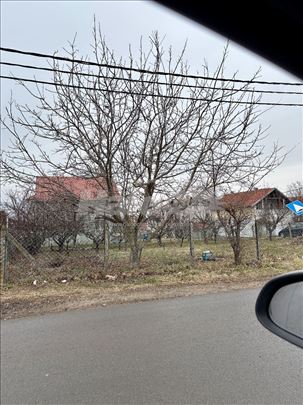 Plac 6 Ari, Miljakovac 3, urbana lokacija