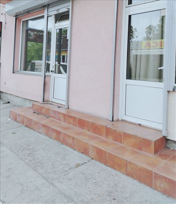 Povoljno, odlična lokacija