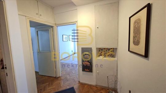 Topličin venac, 54m2, poslovni prostor