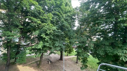 Uknjižena garsonjera na Kanarevom Brdu 1/1