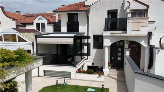 Vojvođanka, lux kuća, 211m2, 3 etaže ID#2081