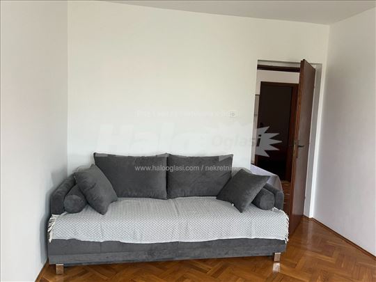 Banjica-namesten stan 60m2+terasa 10m2