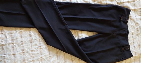 Crne pantalone ženske 42 