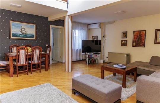 Ekskluzivna lokacija! Dupleks 97 m², Stari grad –