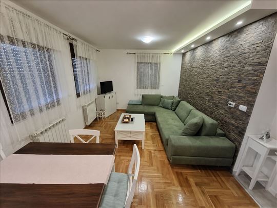Namešten, uknjižen, 2.0 u novogradnji - Zlatibor