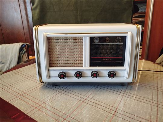 Stari,retro radio (preradjeni)