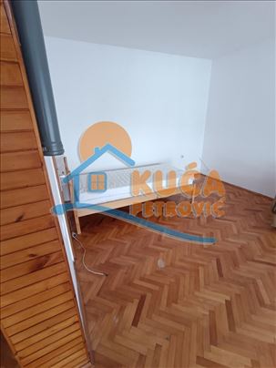 Izdaje se stan u Durlanu
