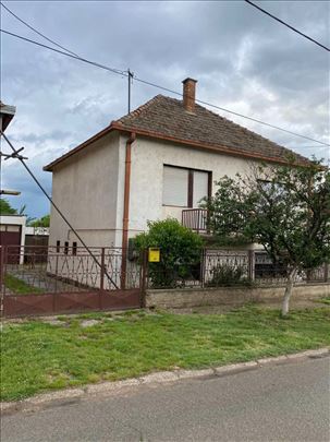 Kuća u Inđiji- odmah useljiva, odlična investicija