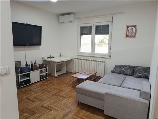 Odličan stan na dobroj lokaciji 
