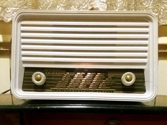 Stari radio aparati lampaši