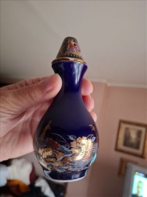 Vintage kobalt mini vaza sa pozlatom 