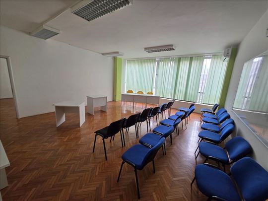 Kancelarije 16 do 70 m2, Nemanjina