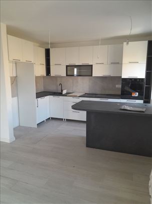Novi Banovci, 2.5, 58m2, T, uknjižen